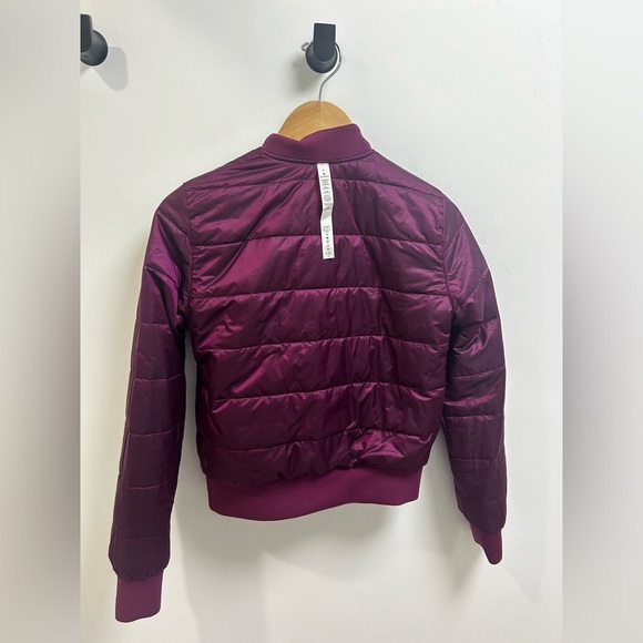 Lululemon Non-Stop Bomber *Reversible *Marvel - size 4 - Picture 7 of 8